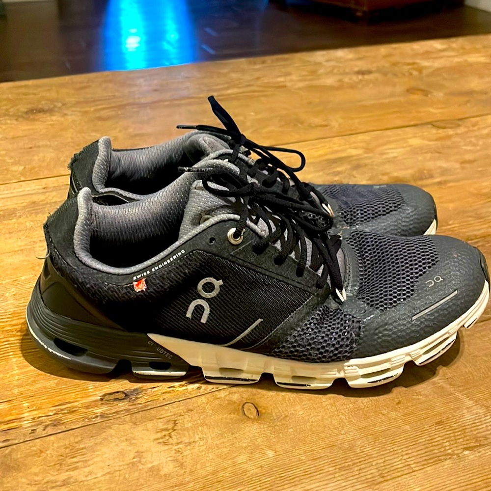 Well Loved On Cloud Cloudtec Size 8.5